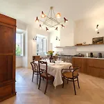 Timeless Elegance In Trastevere