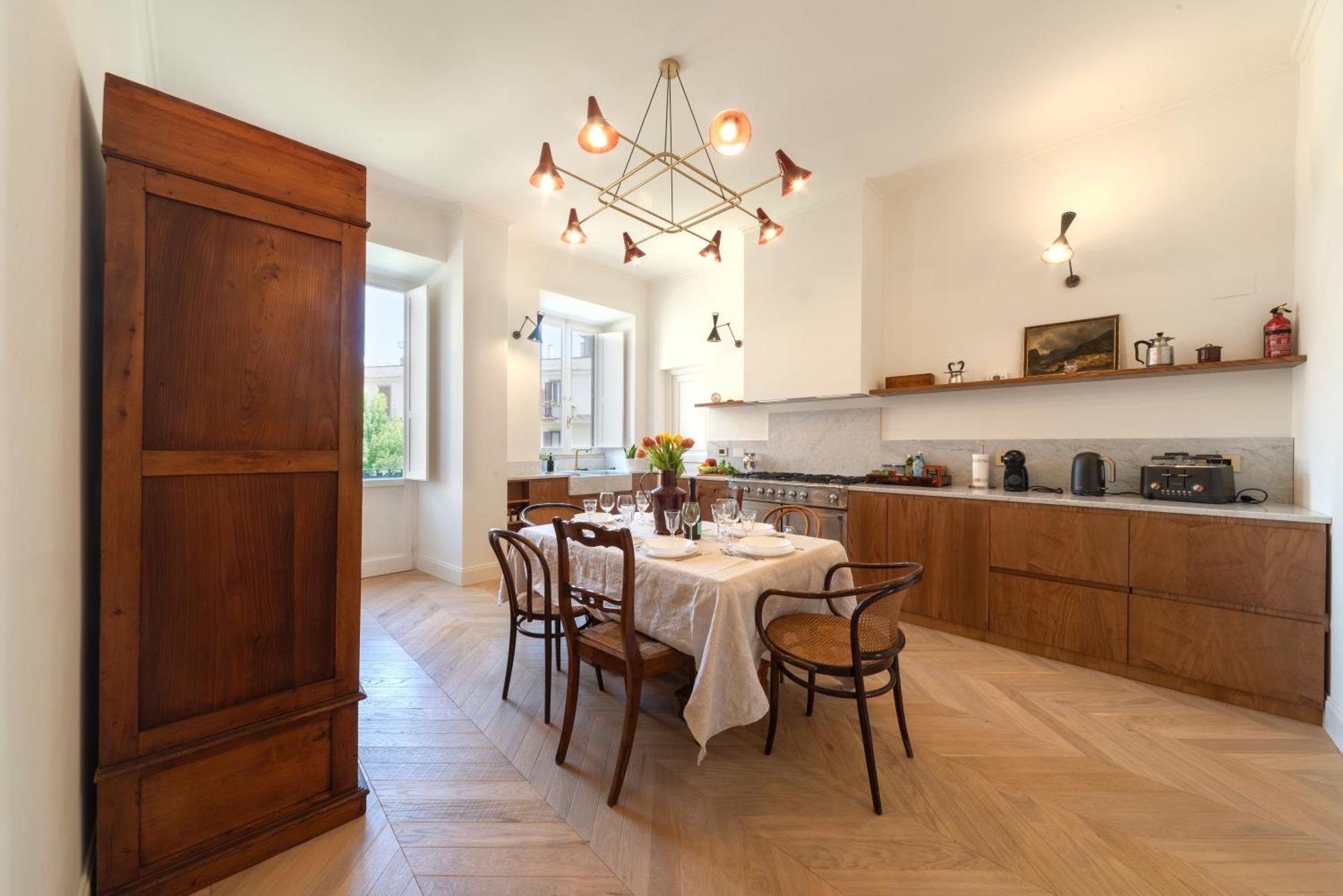 Timeless Elegance In Trastevere *